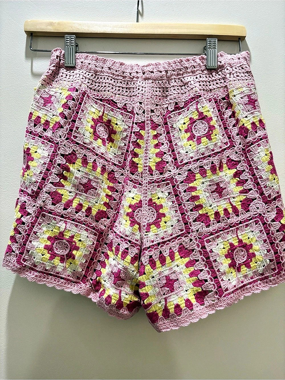 NEW IN Crochet High-Waist Shorts in Pink & Yellow/White